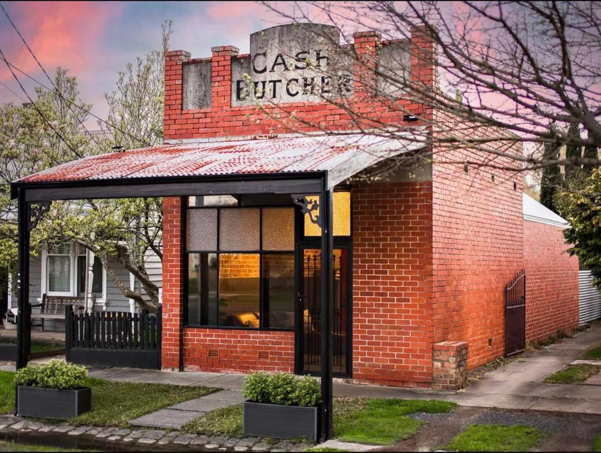 The Cash Butcher - Classy & Centrally Located Ballarat Ngoại thất bức ảnh