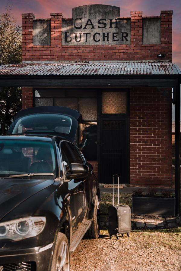 The Cash Butcher - Classy & Centrally Located Ballarat Ngoại thất bức ảnh